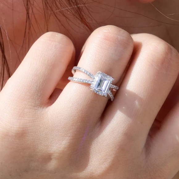 X shape beautiful ring! - Picture 2 of 6